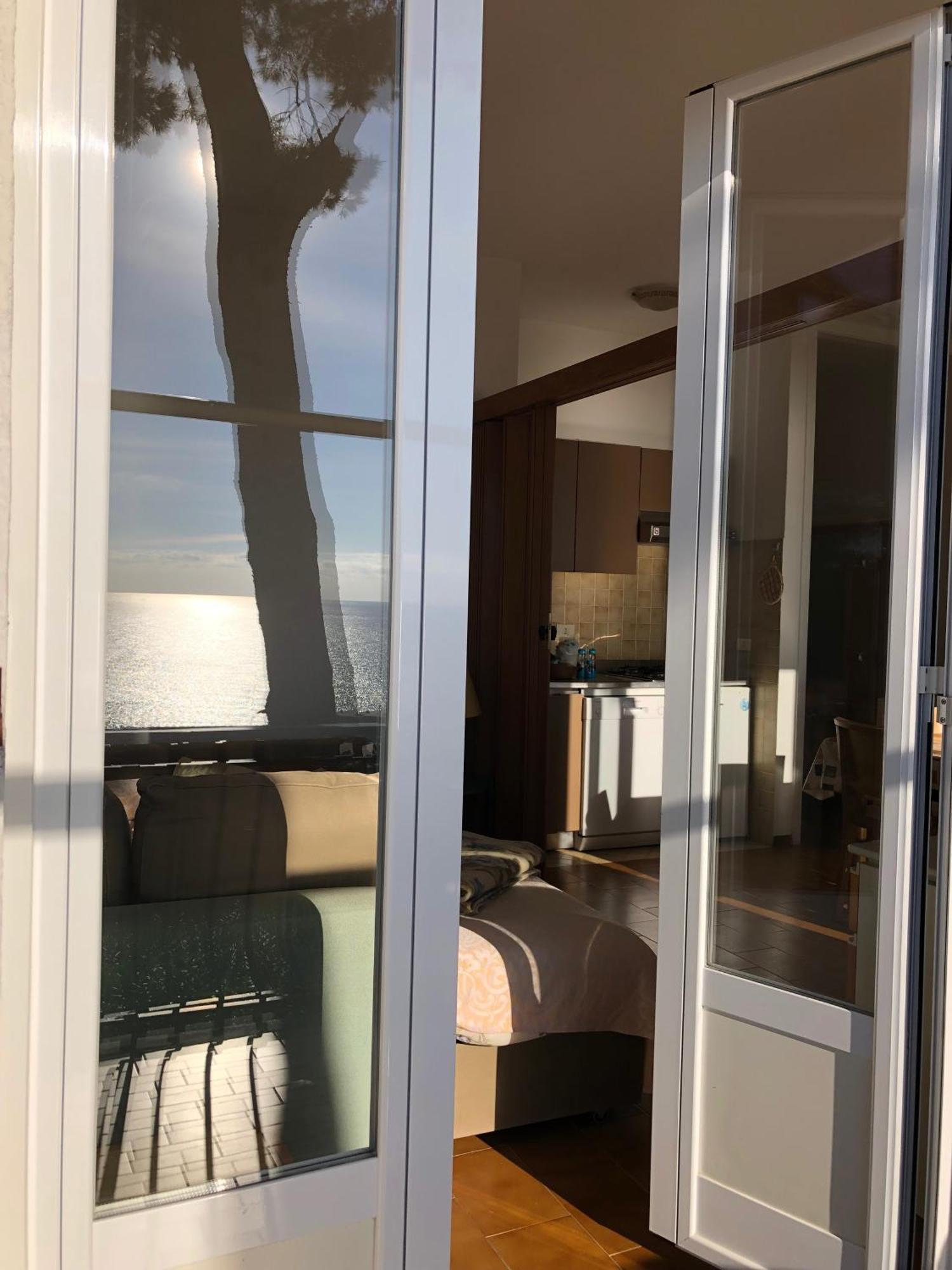 Appartamenti La Pineta Marina dʼMarina dʼAndora Chambre photo
