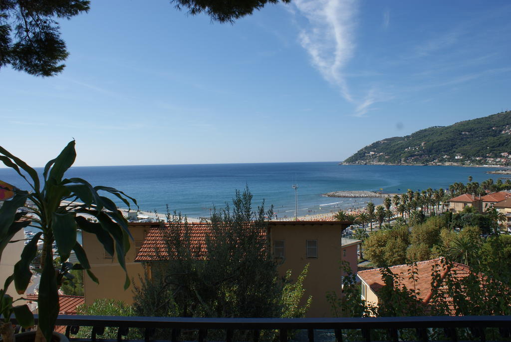 Appartamenti La Pineta Marina dʼMarina dʼAndora Extérieur photo